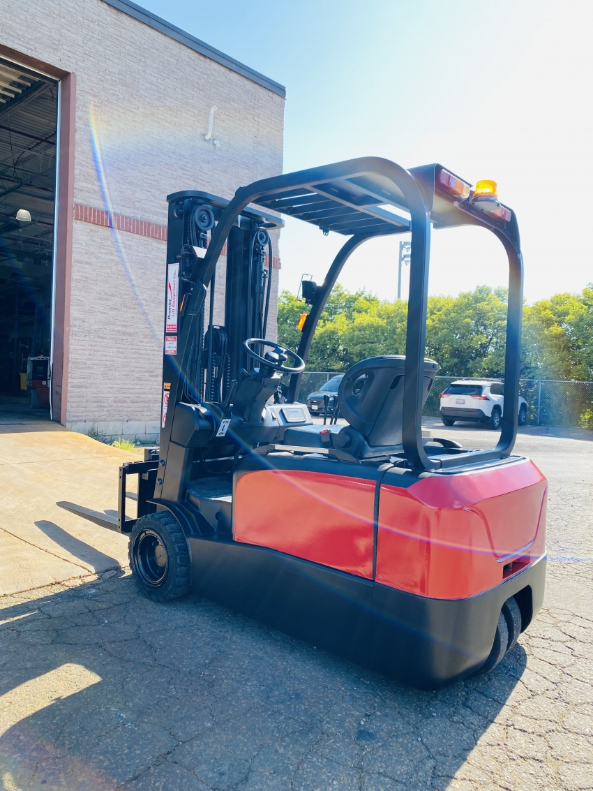 2018 Electric EP Equipment Forklifts CPD20 - 123Forklift